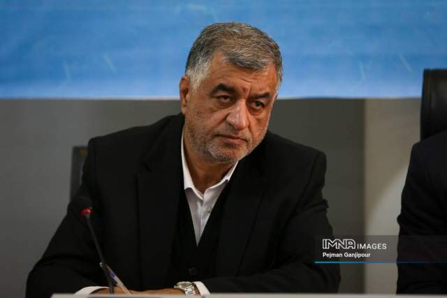دولت اذعان دارد که اصفهان آلوده‌ترین شهر کشور است/ تأکید بر نقش دولت در پرداخت عوارض آلایندگی صنایع