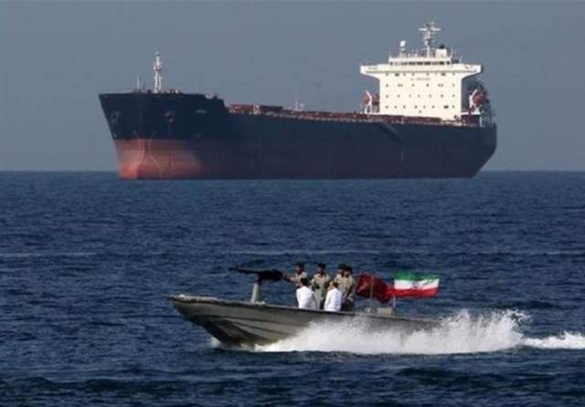 ورود نفتکش «سیلی سیتی» به بنادر ایران با حمایت عملیاتی ارتش