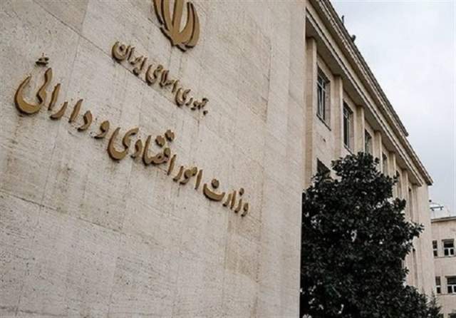 وزیر اقتصاد: بسته های اقتصادی دولت برای شرایط مختلف طراحی شده است