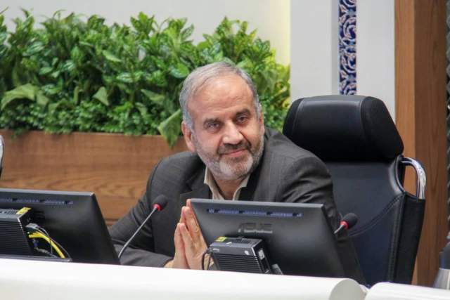 ثبت سند برای بررسی مشکلات مالکان و تعداد ساختمان‌های نیمه‌کاره شهر اصفهان