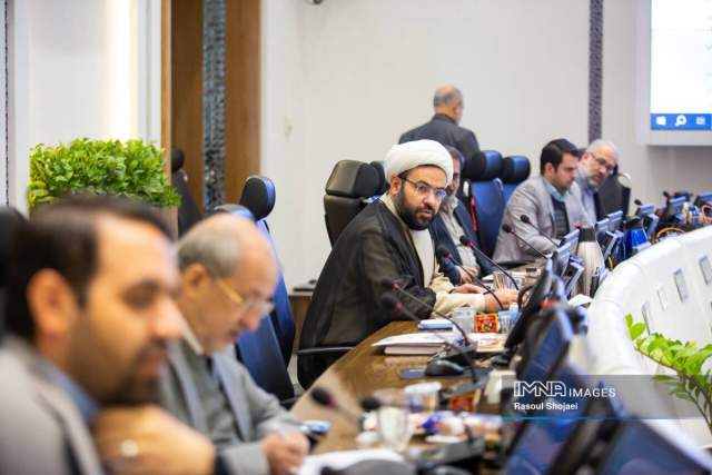 شهرداری گزارش عملکرد در محلات را ارائه نماید