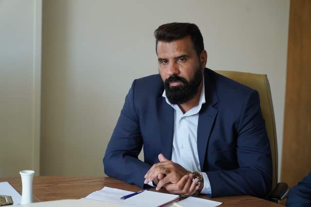 خسارت وارده مربوط به حریق انبار ستاد اسکان ناحیه ۳ شهر اصفهان پرداخت شد/ تمام فضاهای آموزش و پرورش استان باید به کلید حفاظت جان و کنترل جریان تجهیز شوند