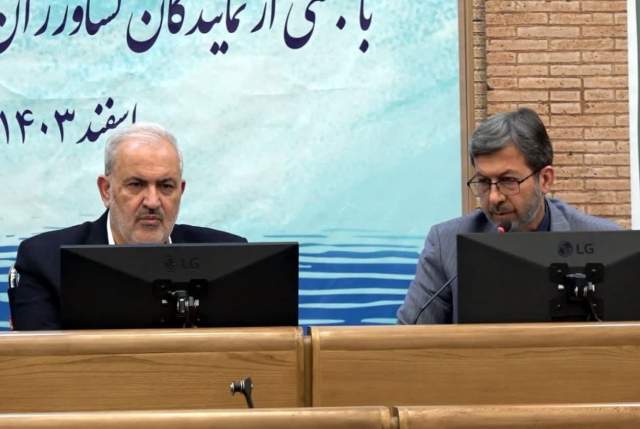 تامین مالی کوهرنگ۳ و تکمیل سامانه۲ آب‌شرب در اولویت‌اند/مردم اصفهان خواستار عدالت هستند