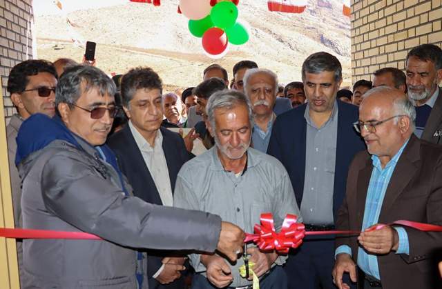 مدرسه سه‌کلاسه همیاران شریف در روستای رودآباد سمیرم افتتاح شد