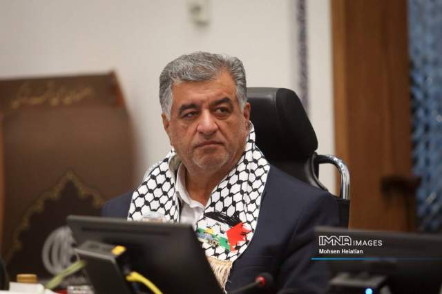 از نبود پارکینگ تا تردد موتورسیکلت‌سواران در بازار اصفهان