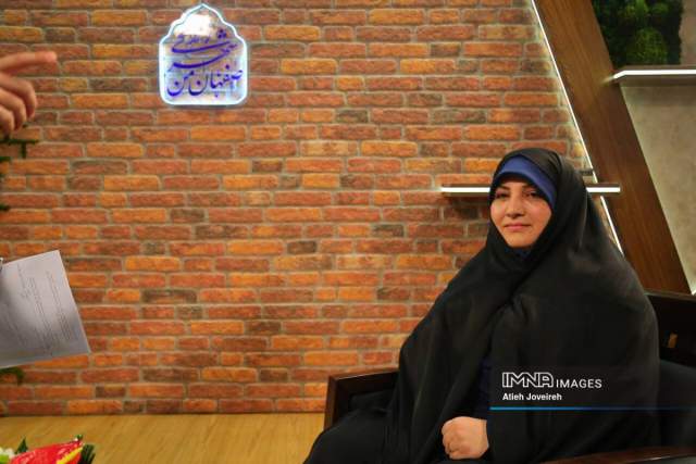 پیگیری ایمن‌سازی فضاهای بی‌دفاع شهری در کمیسیون خانواده، بانوان و جوانان شورای شهر